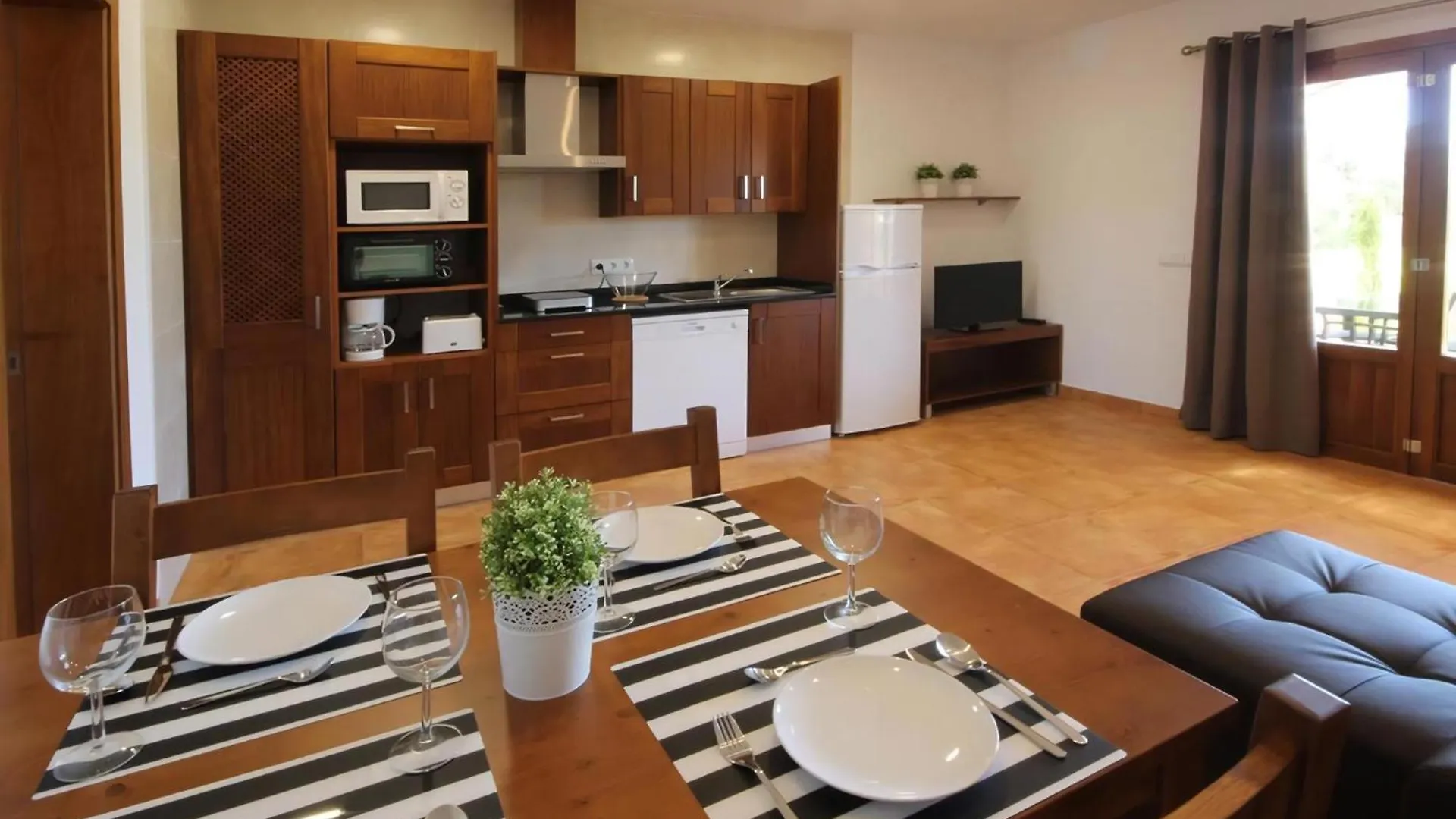 Charmantes Appartement In Campos Mit Garten
